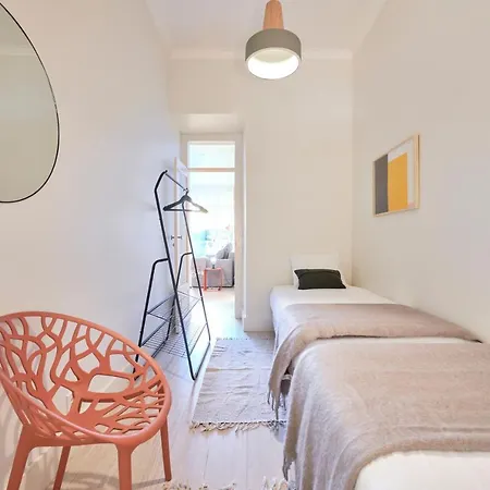 Charming 3br W/ Patio, By Timecooler Lisboa
