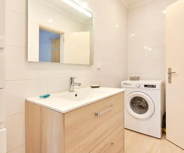 Charming 3br W/ Patio, By Timecooler Apartamento Lisboa