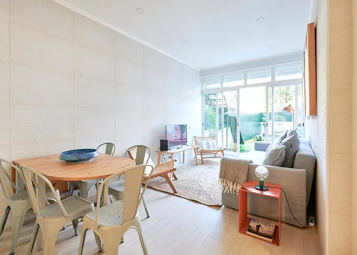 Apartamento Charming 3br W/ Patio, By Timecooler