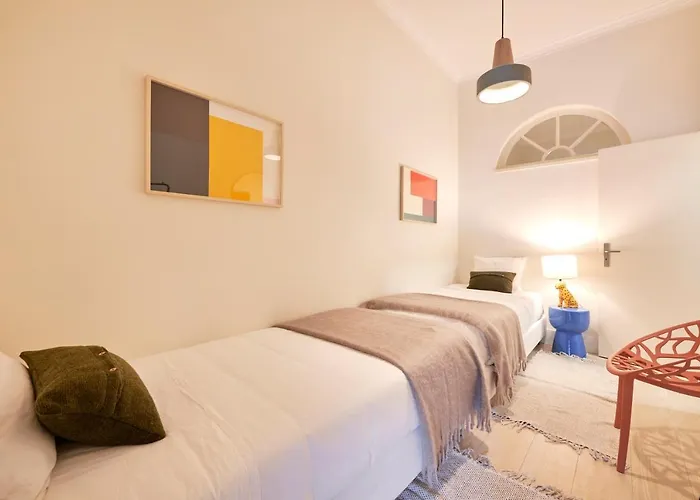 Charming 3br W/ Patio, By Timecooler Lisboa